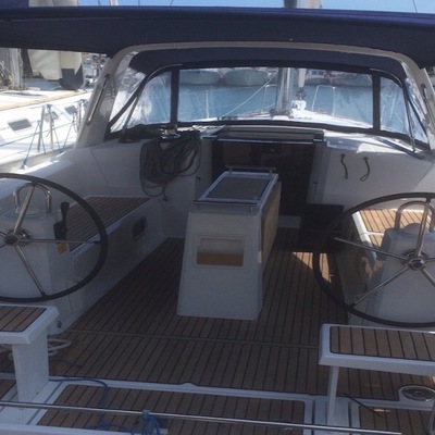 Oceanis 38