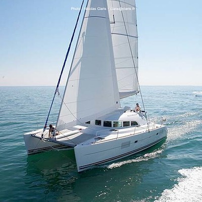 Lagoon 380 